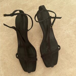 Chic Black Strappy Heels